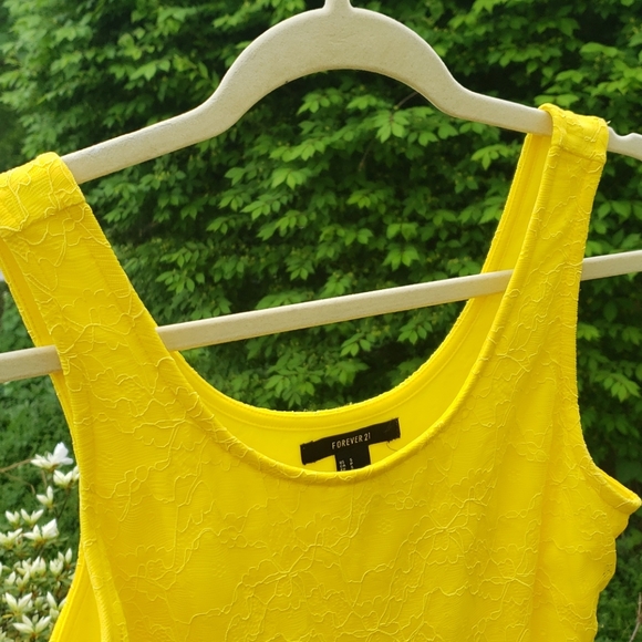 Last Chance - Bundle and Save - Yellow Forever 21 Short Skater Dress - Picture 4 of 8